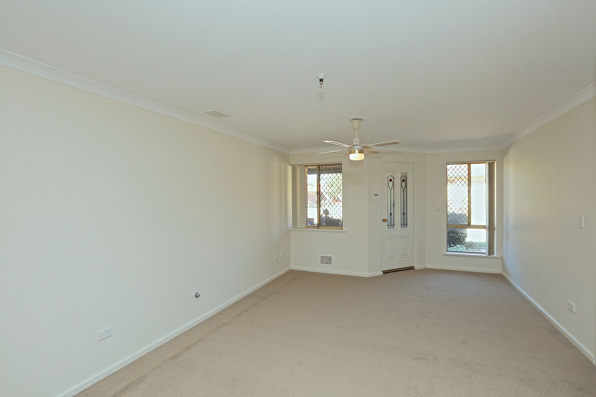 8/7 Chessell Drive, Duncraig WA 6023, Image 2