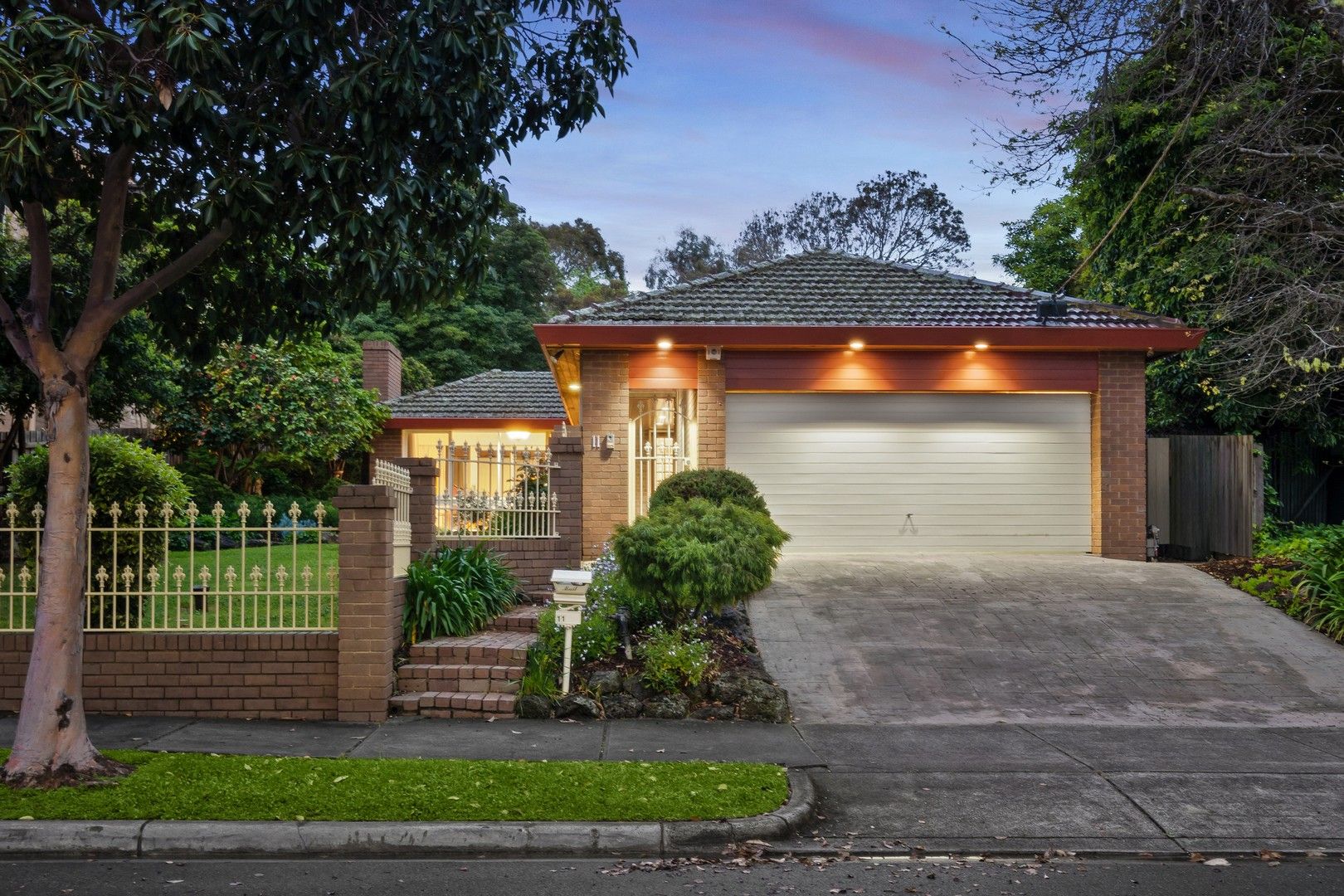 2 bedrooms House in 11 Fordholm Road HAWTHORN VIC, 3122