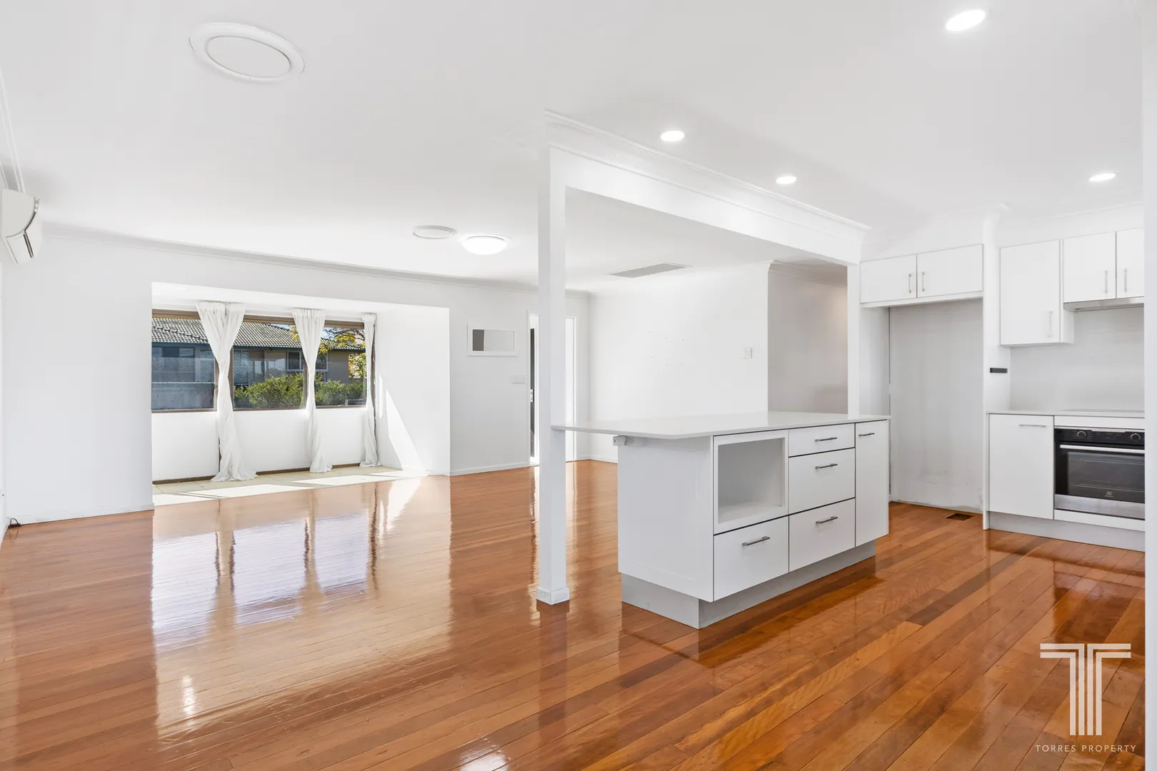 House in Mansfield - View 3