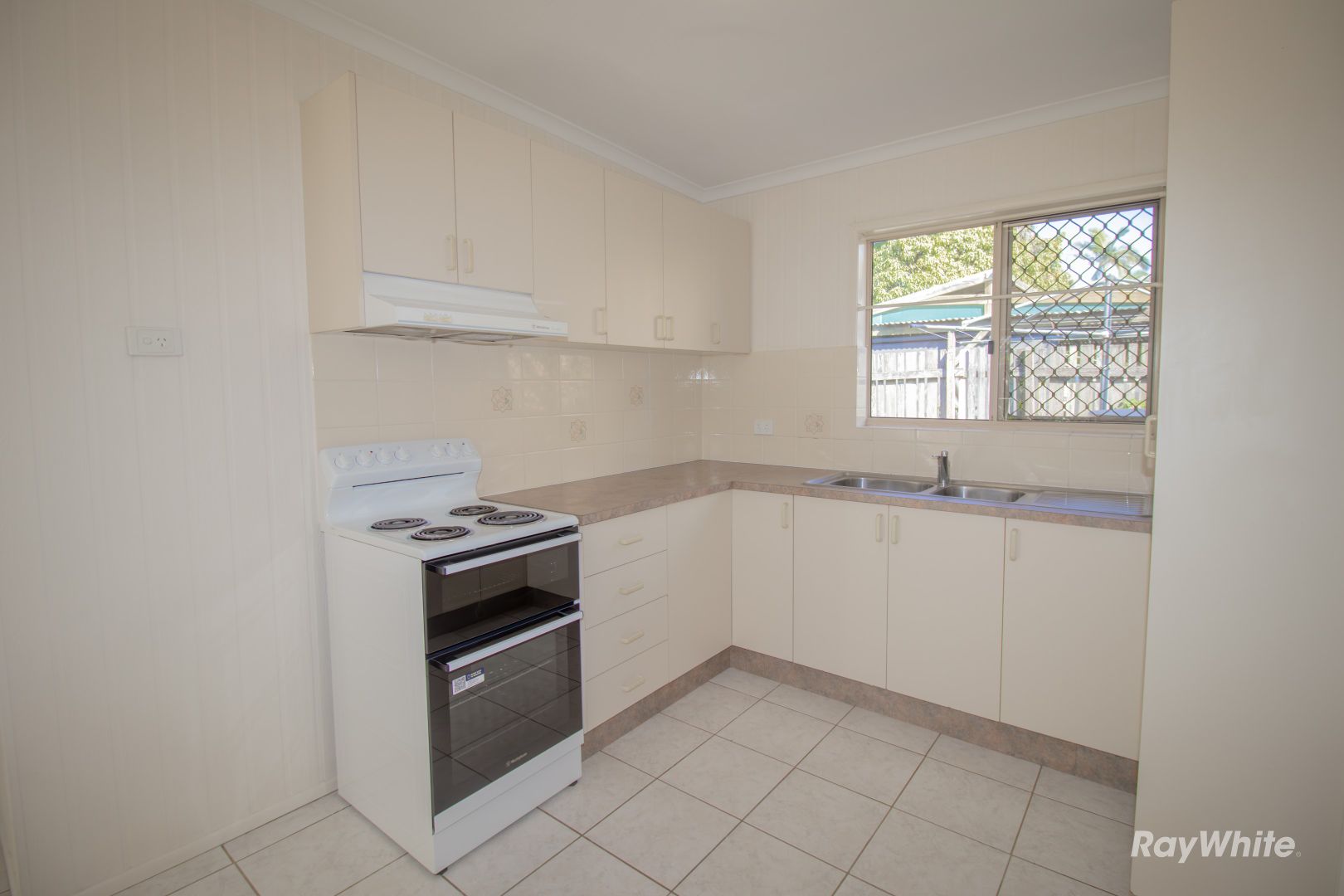 2/42 Avoca Street, Millbank QLD 4670 House For Rent Domain