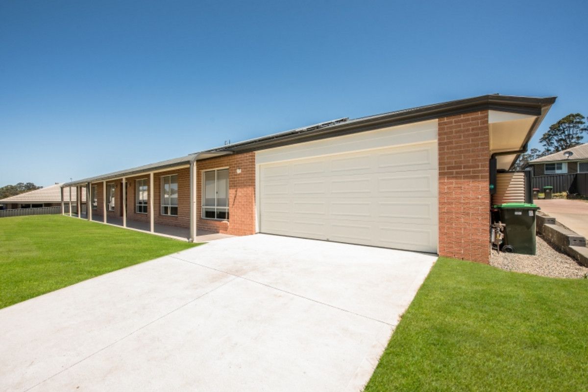 14 Barn Owl Avenue, Wadalba NSW 2259, Image 0