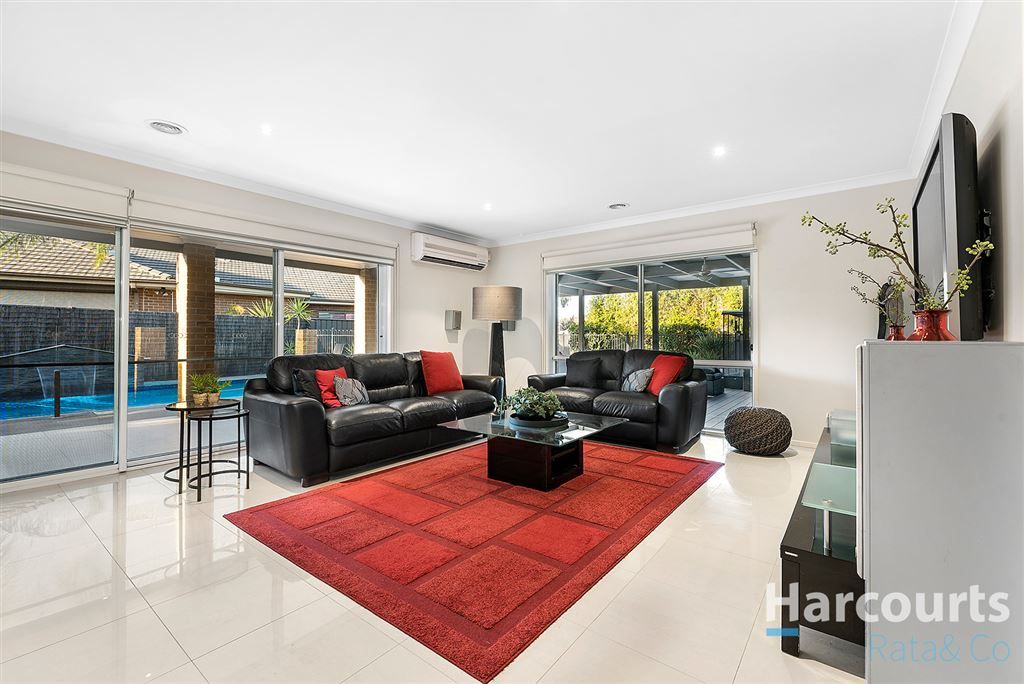 11 Hawkstowe Parade, South Morang VIC 3752, Image 2