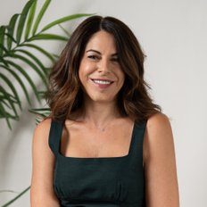 Tina Fotopoulos, Sales representative
