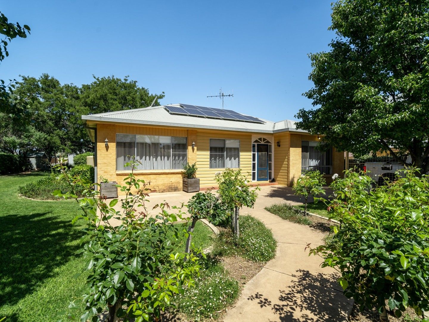 115 Manildra Street, Narromine Property History & Address Research