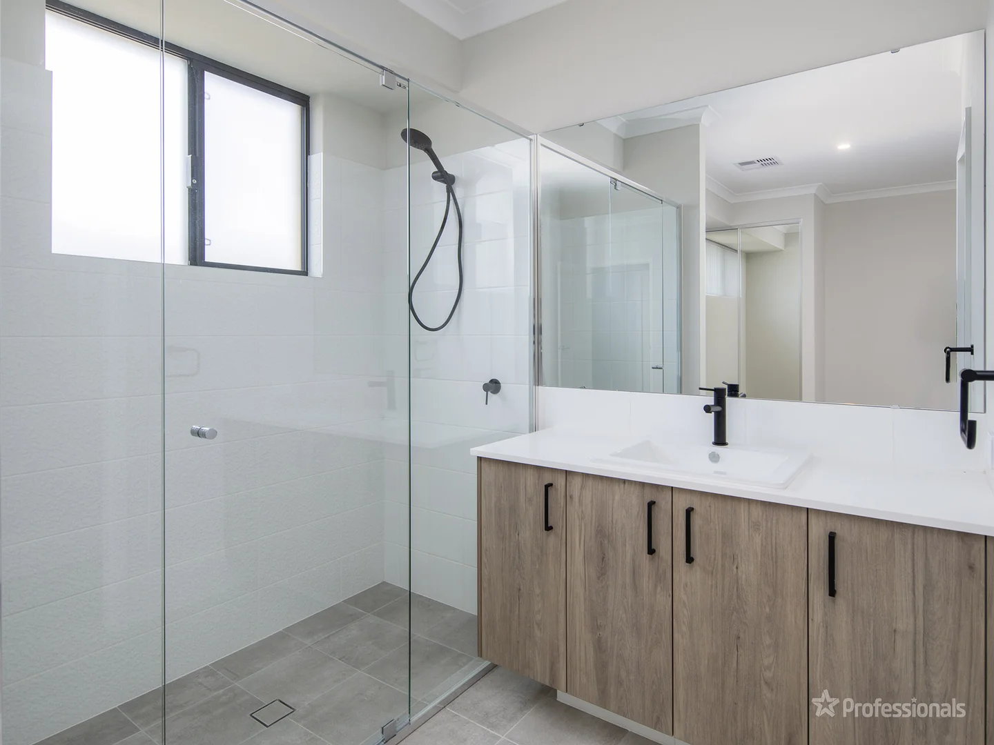 Additional image 16 of 8 Almond Street, Eglinton WA 6034