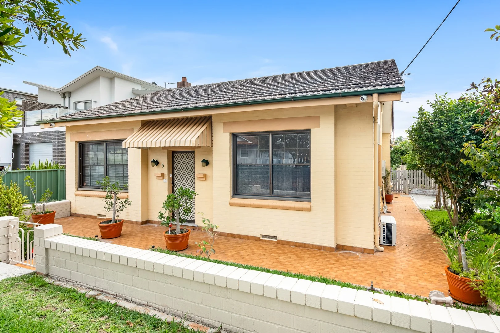 Primary image of 5 Baringa Road, Earlwood NSW 2206