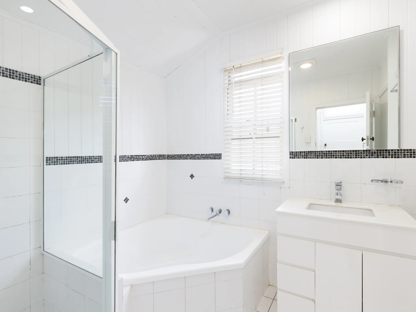 Additional image 9 of 60 Hunter Street, Greenslopes QLD 4120