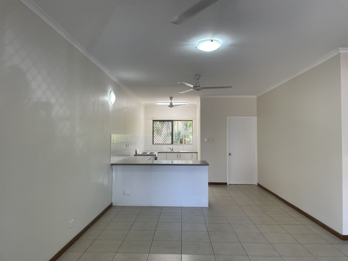 4/3 Beagle Street, Larrakeyah NT 0820, Image 2