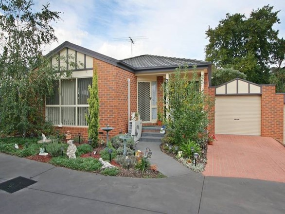 3/4 Ryland Avenue, Croydon VIC 3136