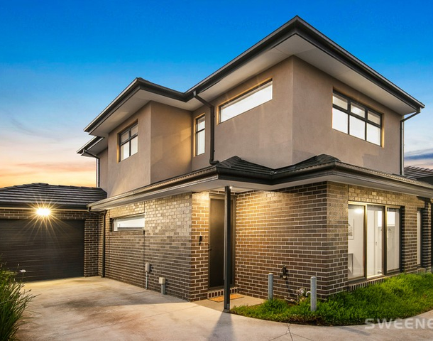 2/6 Stapley Crescent, Altona North VIC 3025