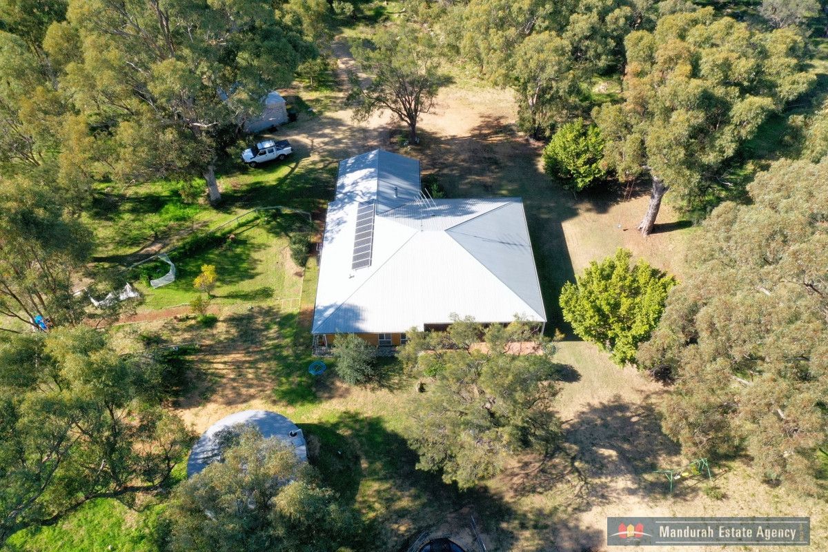 25 Corker Vale, Lake Clifton WA 6215, Image 0