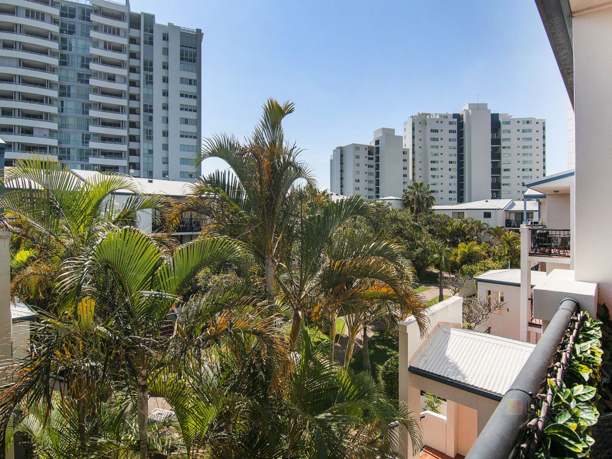 65/38 Labrador Street, Labrador QLD 4215, Image 2