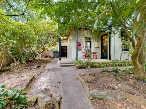 8 Mount Street, Leura NSW 2780