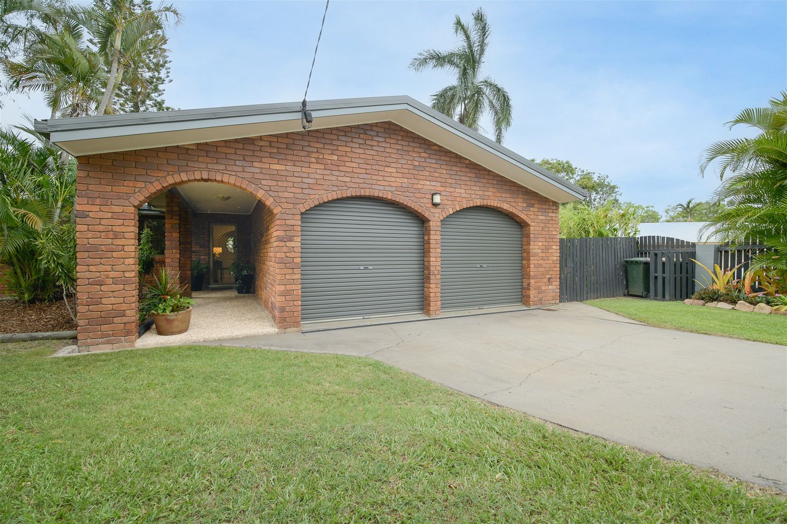 5 Eloise Court, Clinton QLD 4680, Image 2