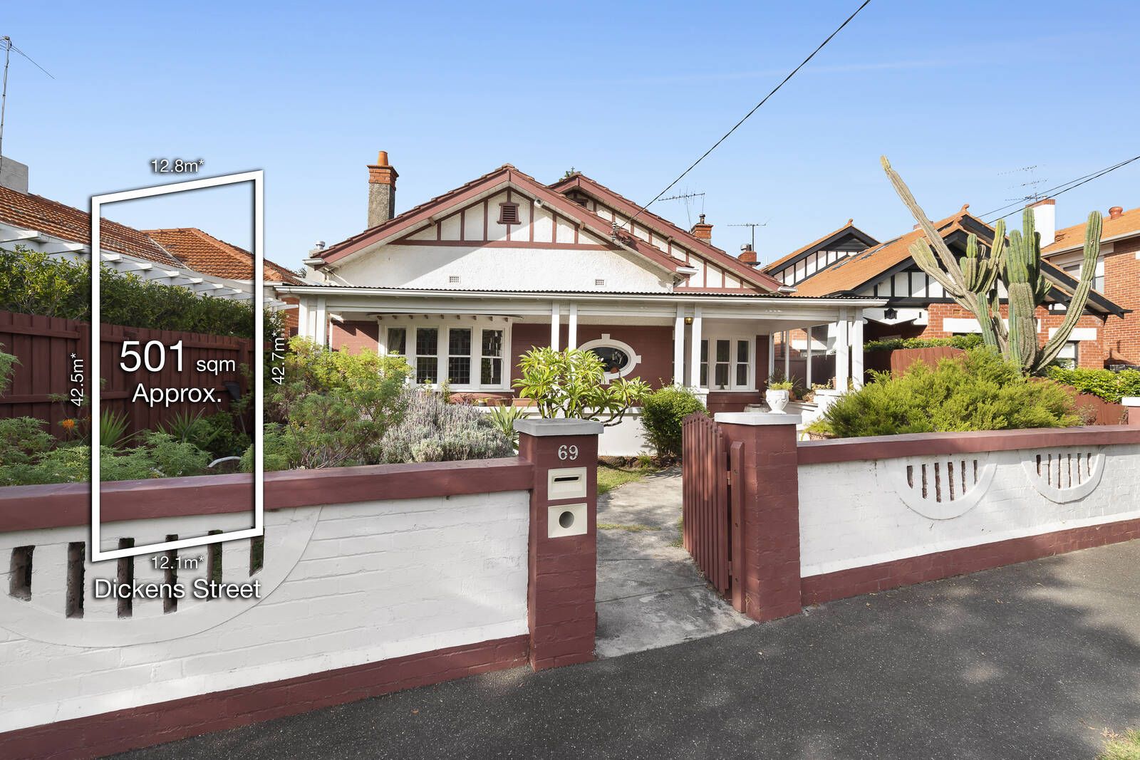 3 bedrooms House in 69 Dickens Street ELWOOD VIC, 3184