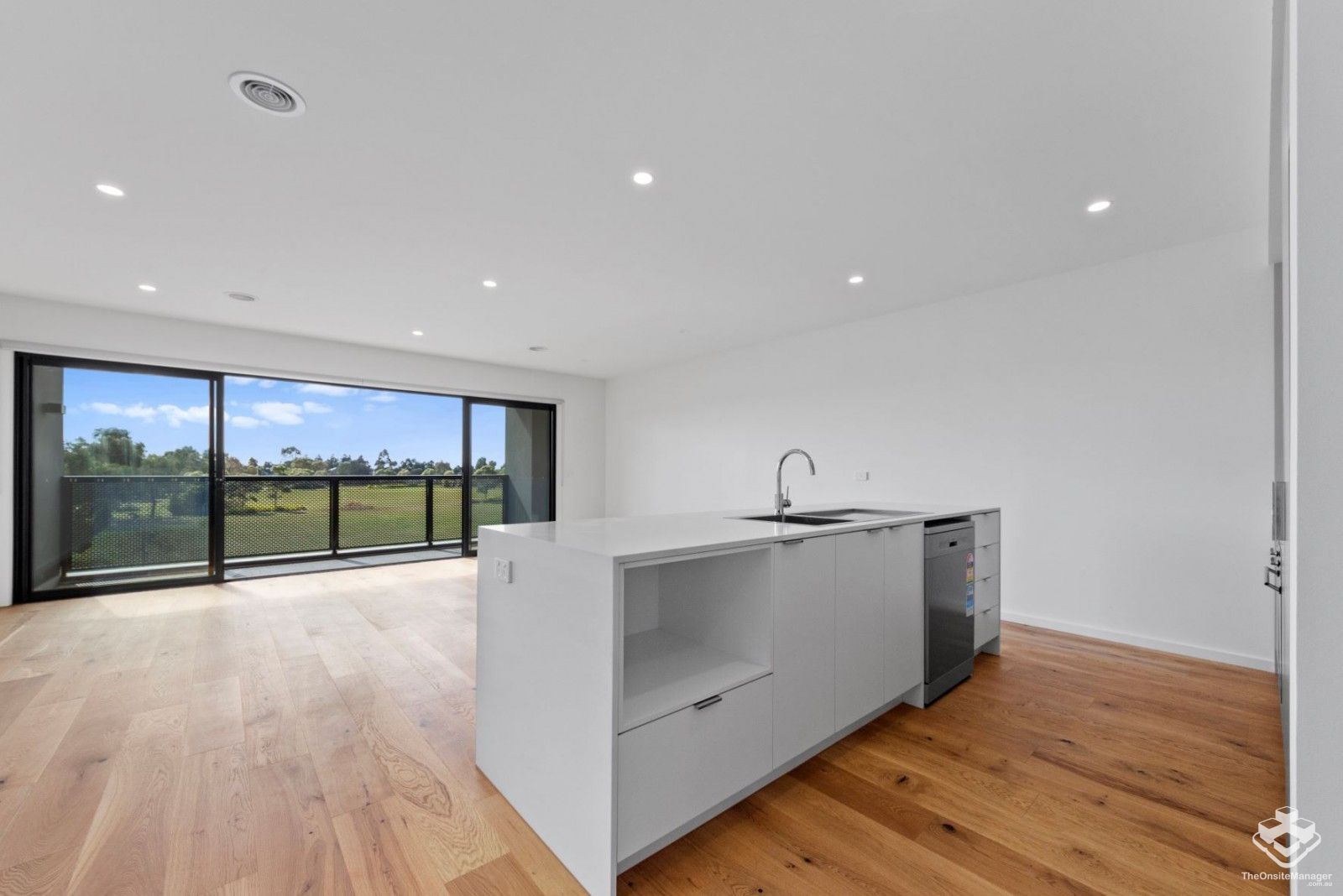 3 bedrooms Townhouse in 7/7 Chameleon Terrace POINT COOK VIC, 3030