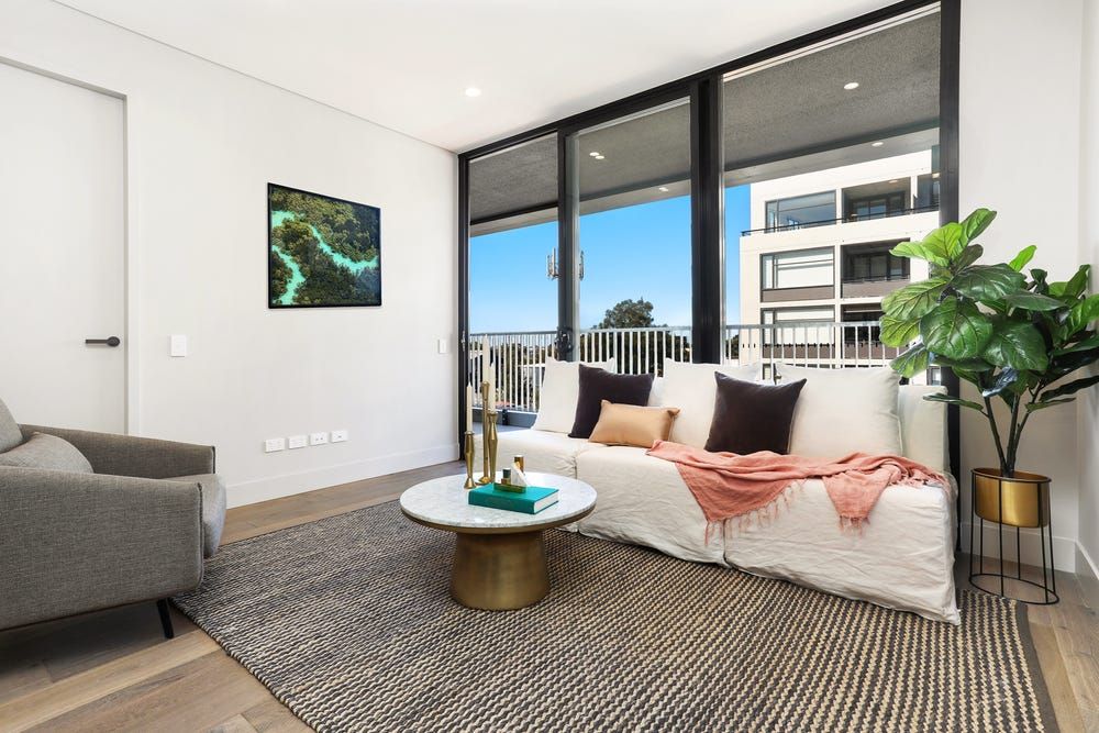 2 bedrooms Apartment / Unit / Flat in B806/74 Macdonald Street ERSKINEVILLE NSW, 2043