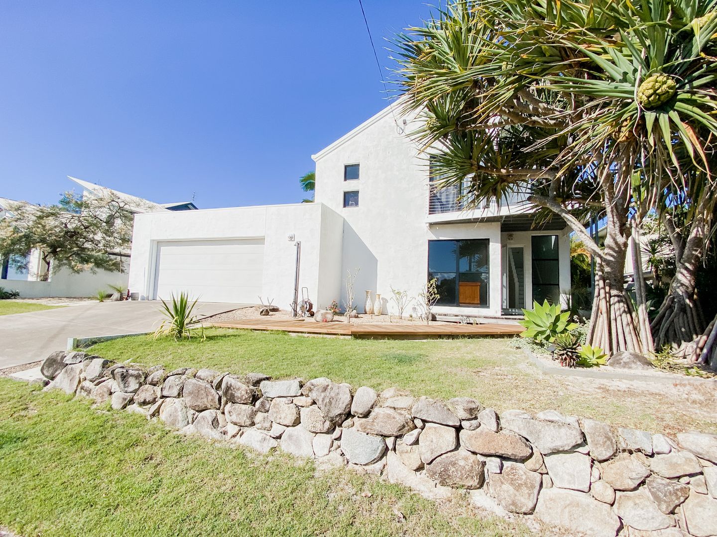 102 Persimmon Drive, Peregian Beach Property History & Address