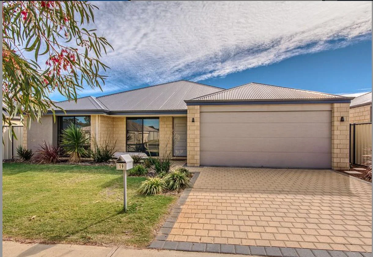 19 Newbridge Street, Meadow Springs WA 6210