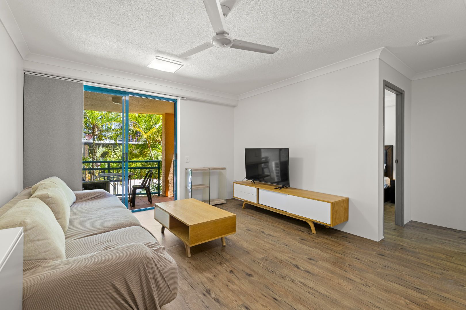 18/20-26 Anne Avenue, Broadbeach QLD 4218, Image 2