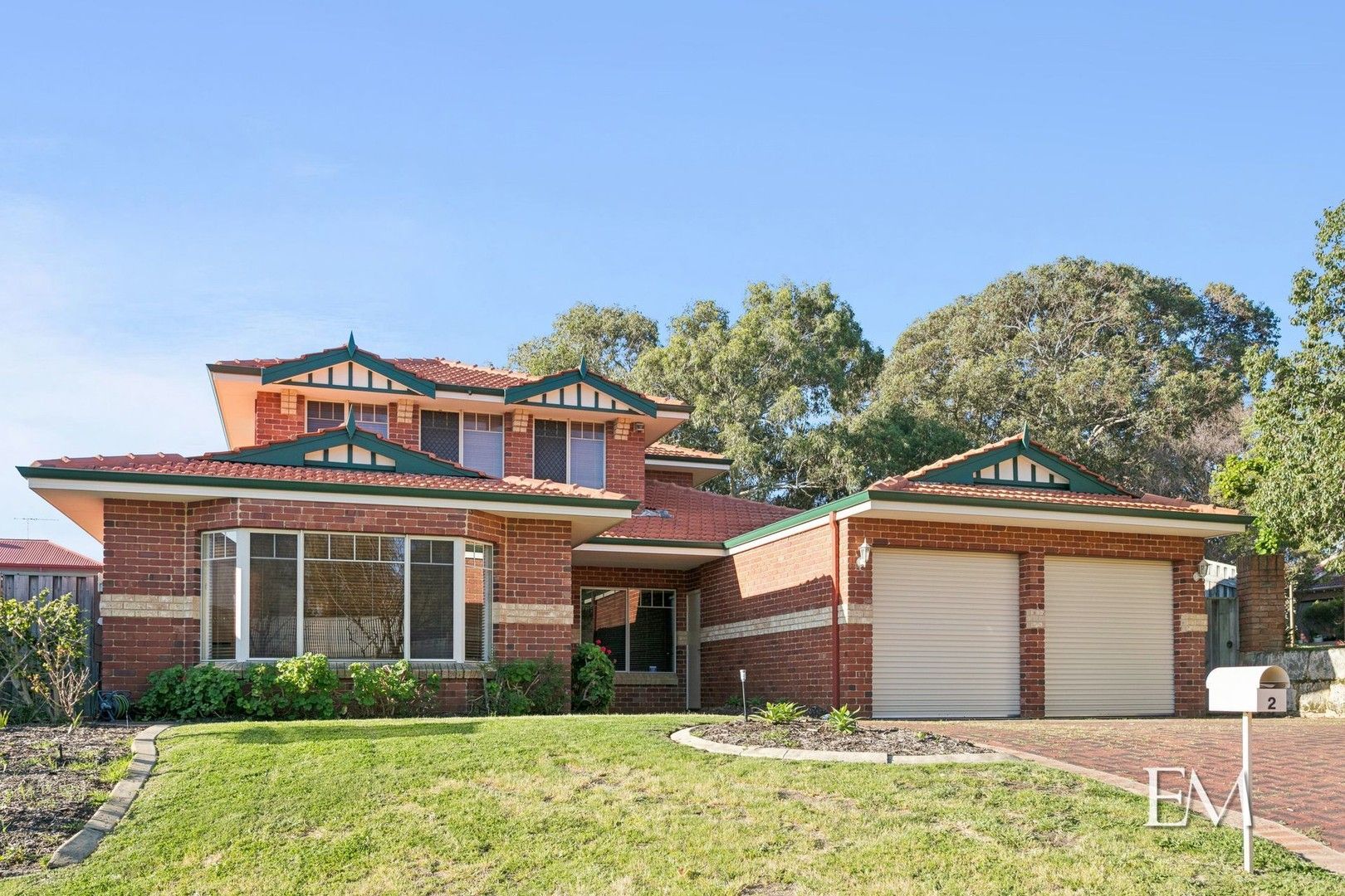 4 bedrooms House in 2 Traylen Grove MOUNT CLAREMONT WA, 6010