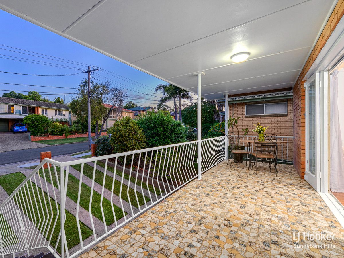 11 Dalgety Street, Mount Gravatt East QLD 4122, Image 2