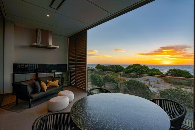 Picture of 67 Ocean Drive, NORTH COOGEE WA 6163