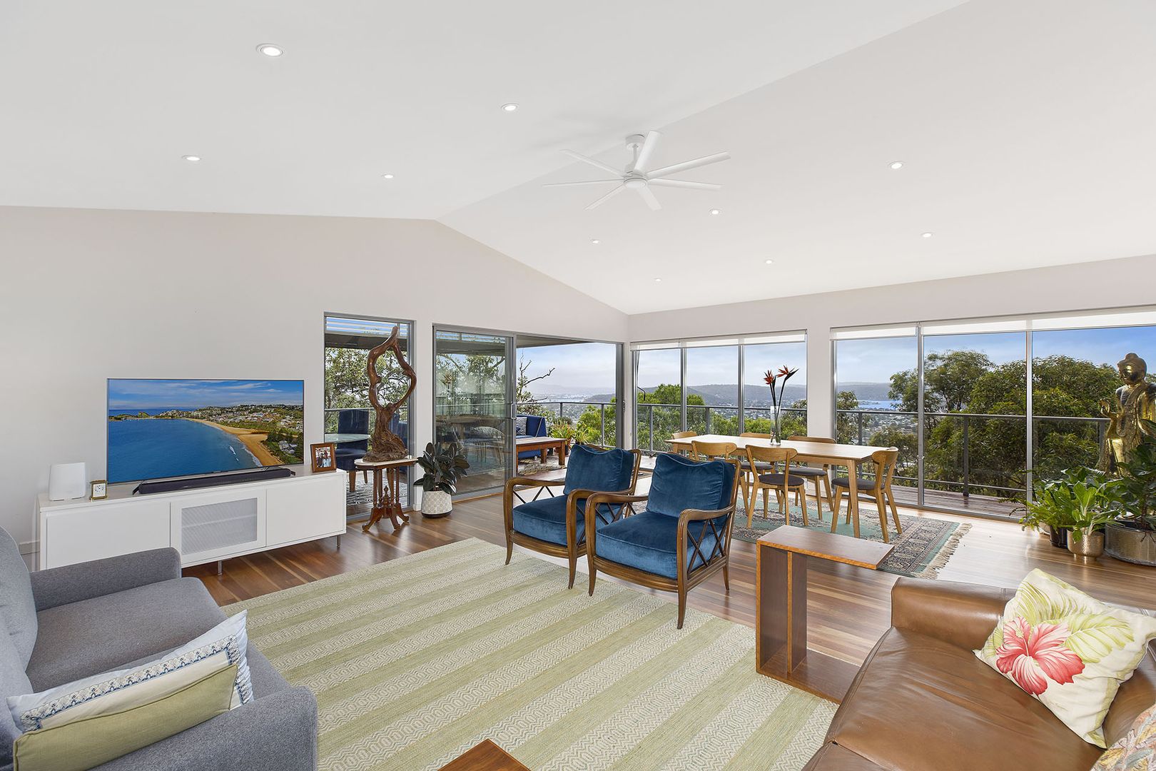 55 Castle Circuit, Umina Beach NSW 2257, Image 2