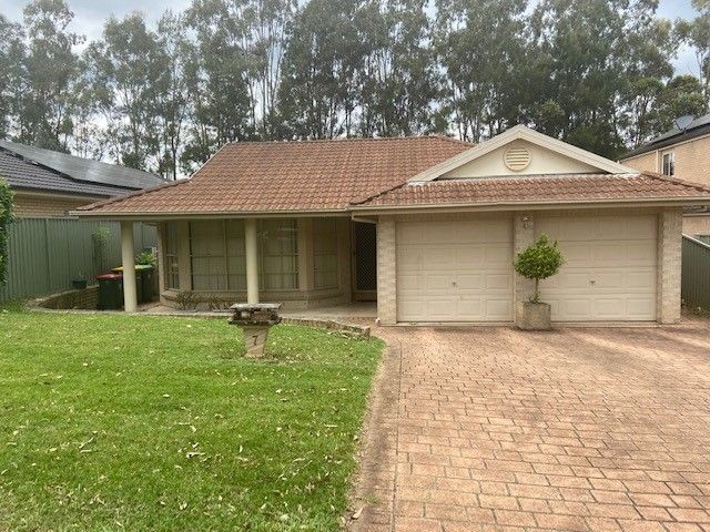 4 bedrooms House in 7 Nunkere Crescent ROUSE HILL NSW, 2155