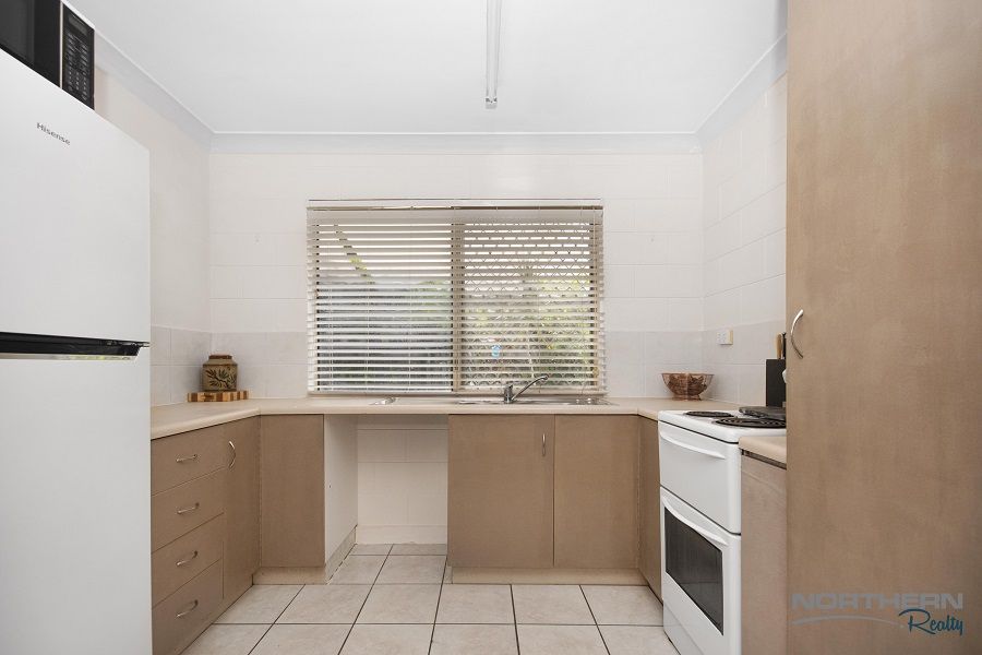 2/39 First Street, Railway Estate QLD 4810, Image 2