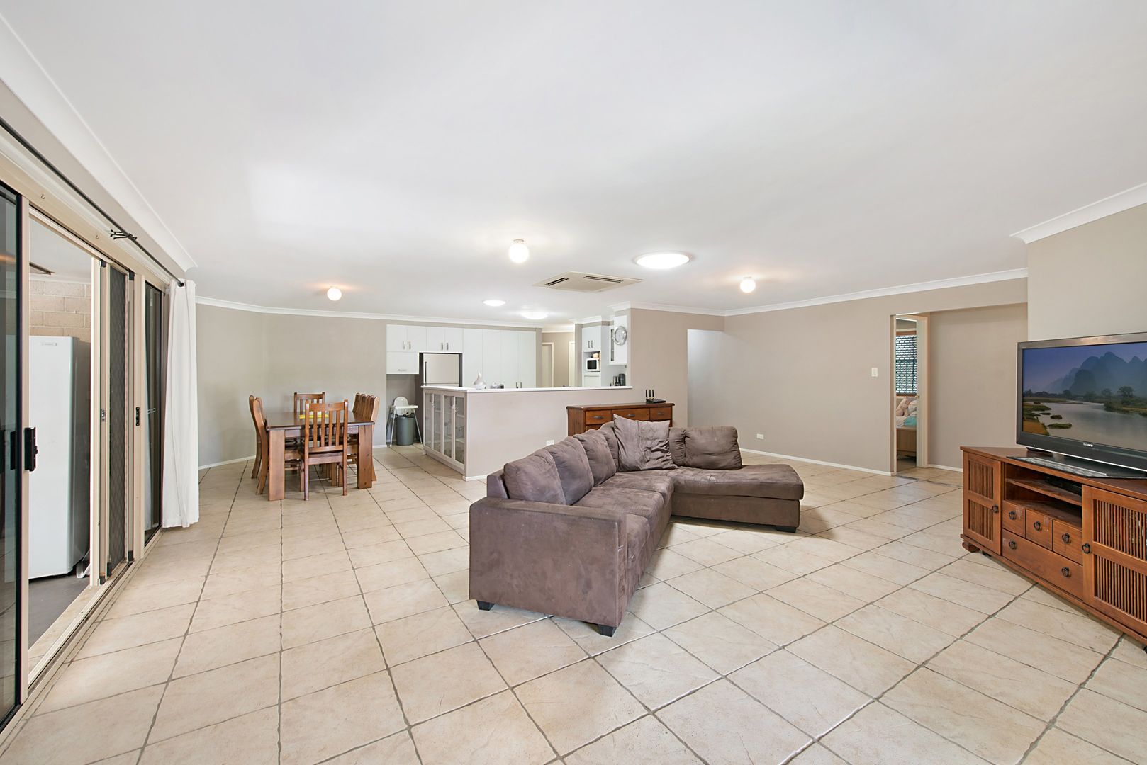 18 Willis Street, Wakerley QLD 4154, Image 1