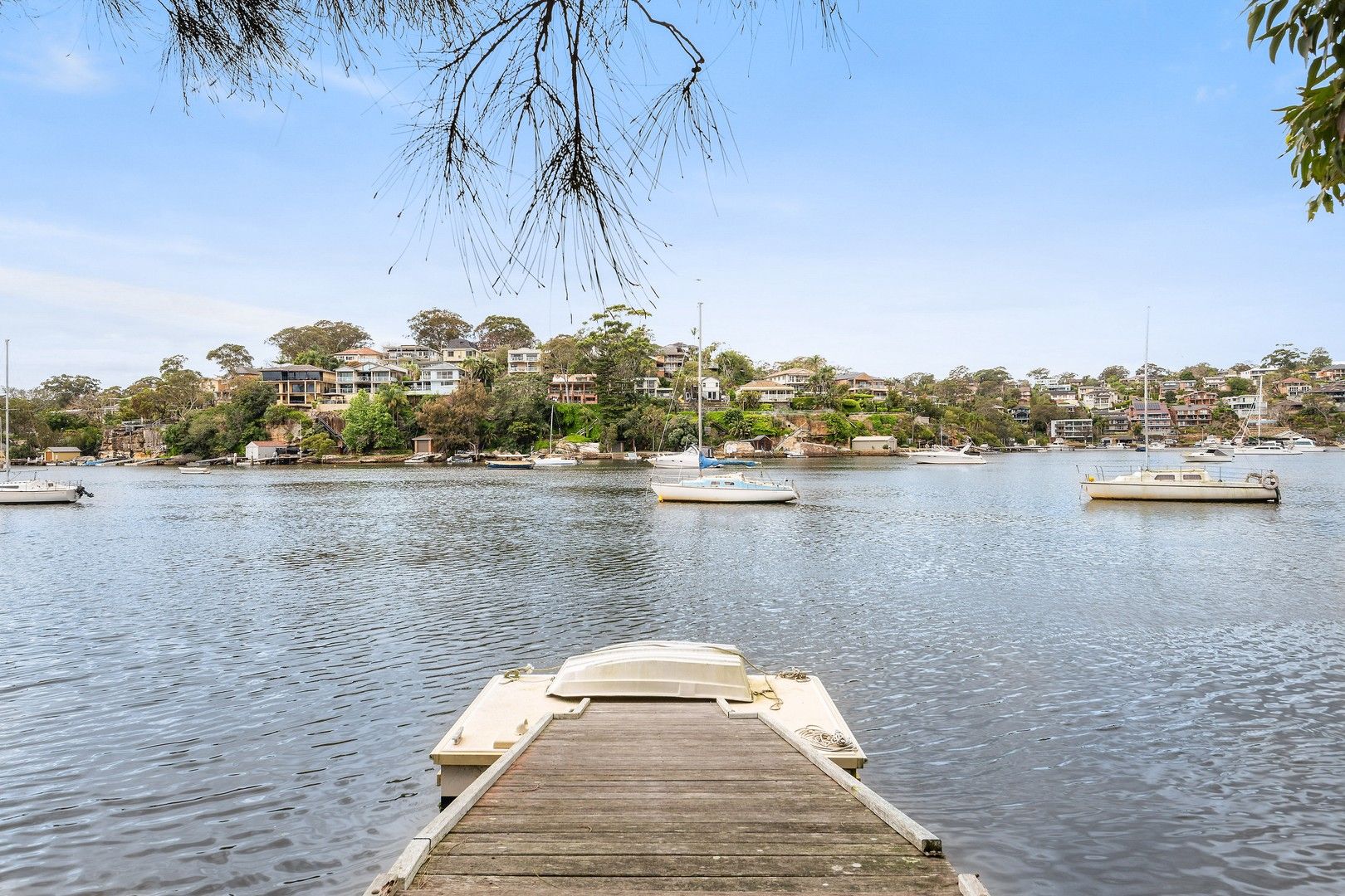 4 bedrooms House in 5 Muneela Place YOWIE BAY NSW, 2228