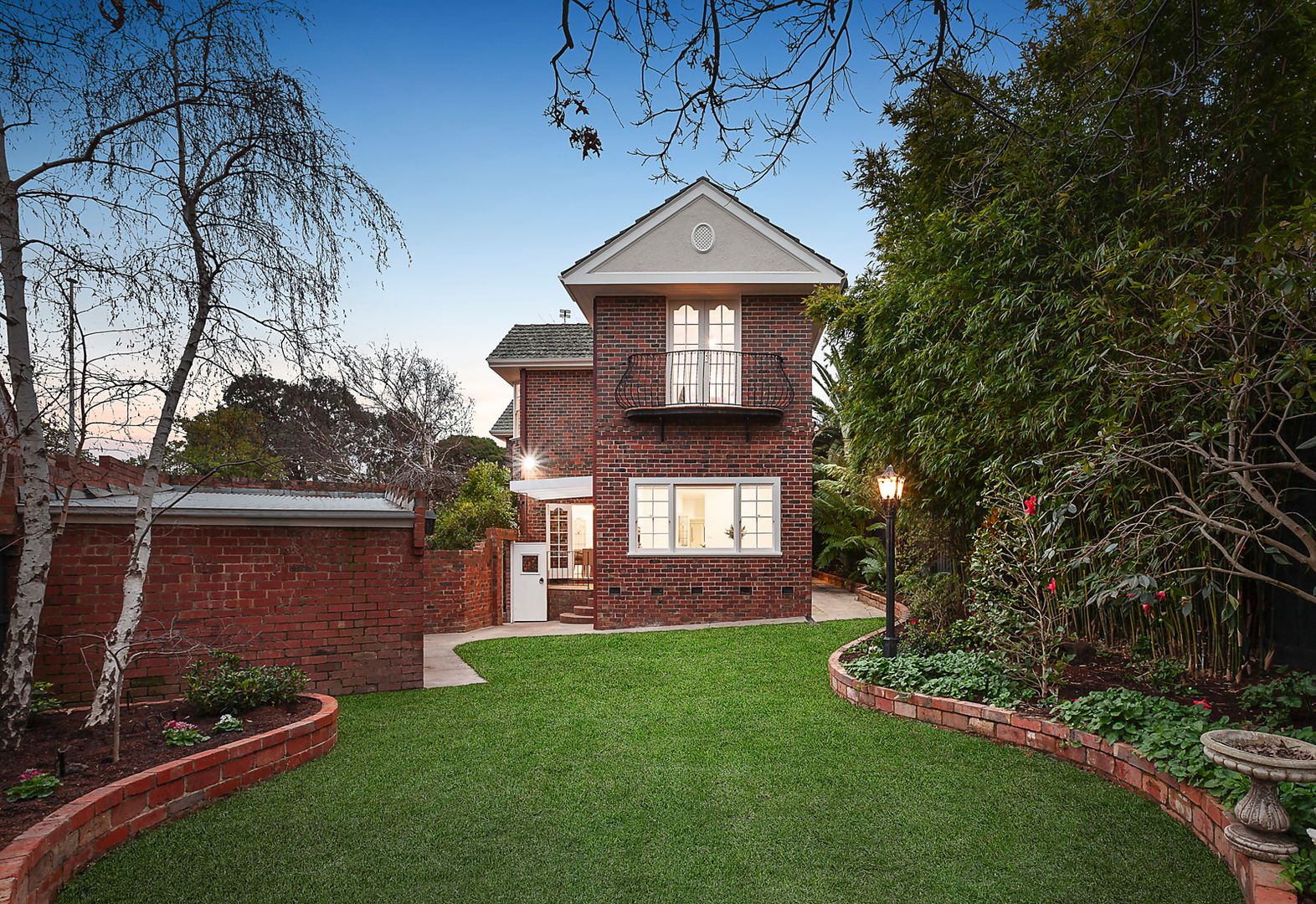 7 Clitheroe Court, Glen Iris VIC 3146, Image 1