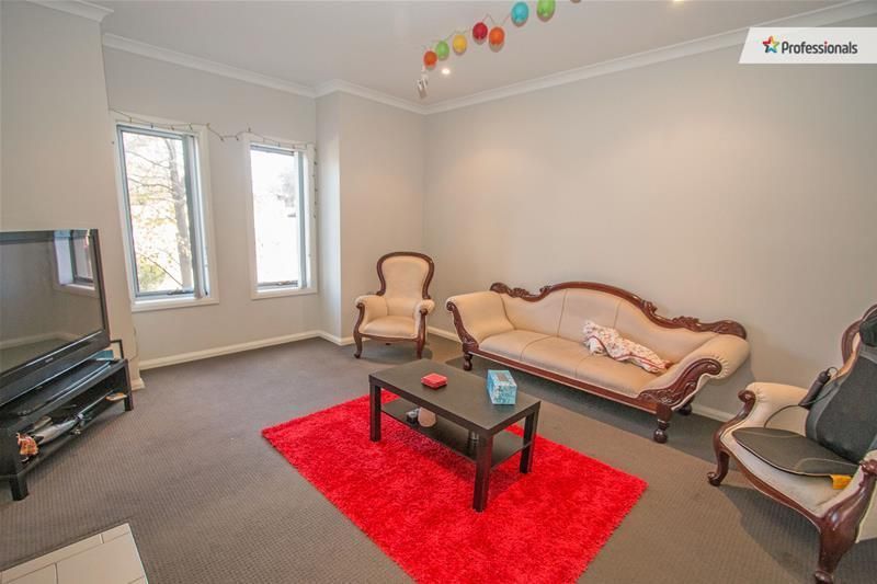 3/20-24 Palmerston Street, Melton VIC 3337, Image 2