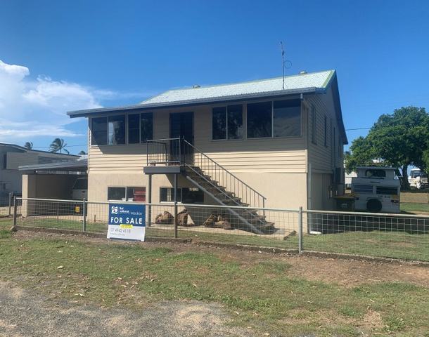 33 Evans Avenue, Seaforth QLD 4741