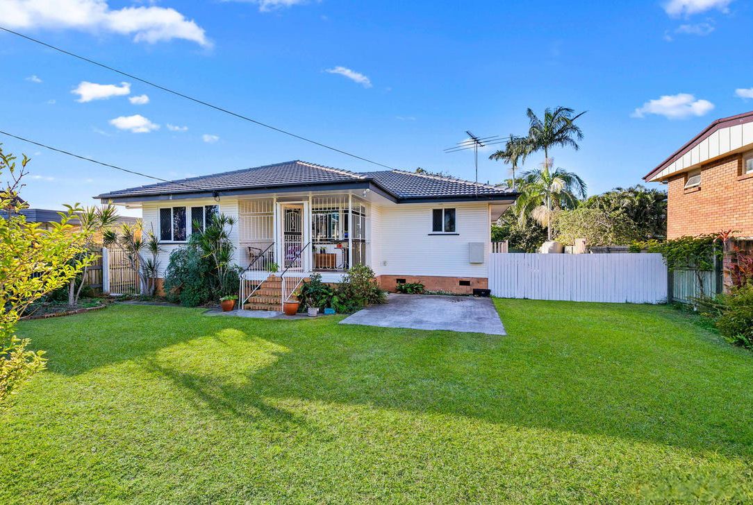 3 bedrooms House in 12 Porter St REDCLIFFE QLD, 4020