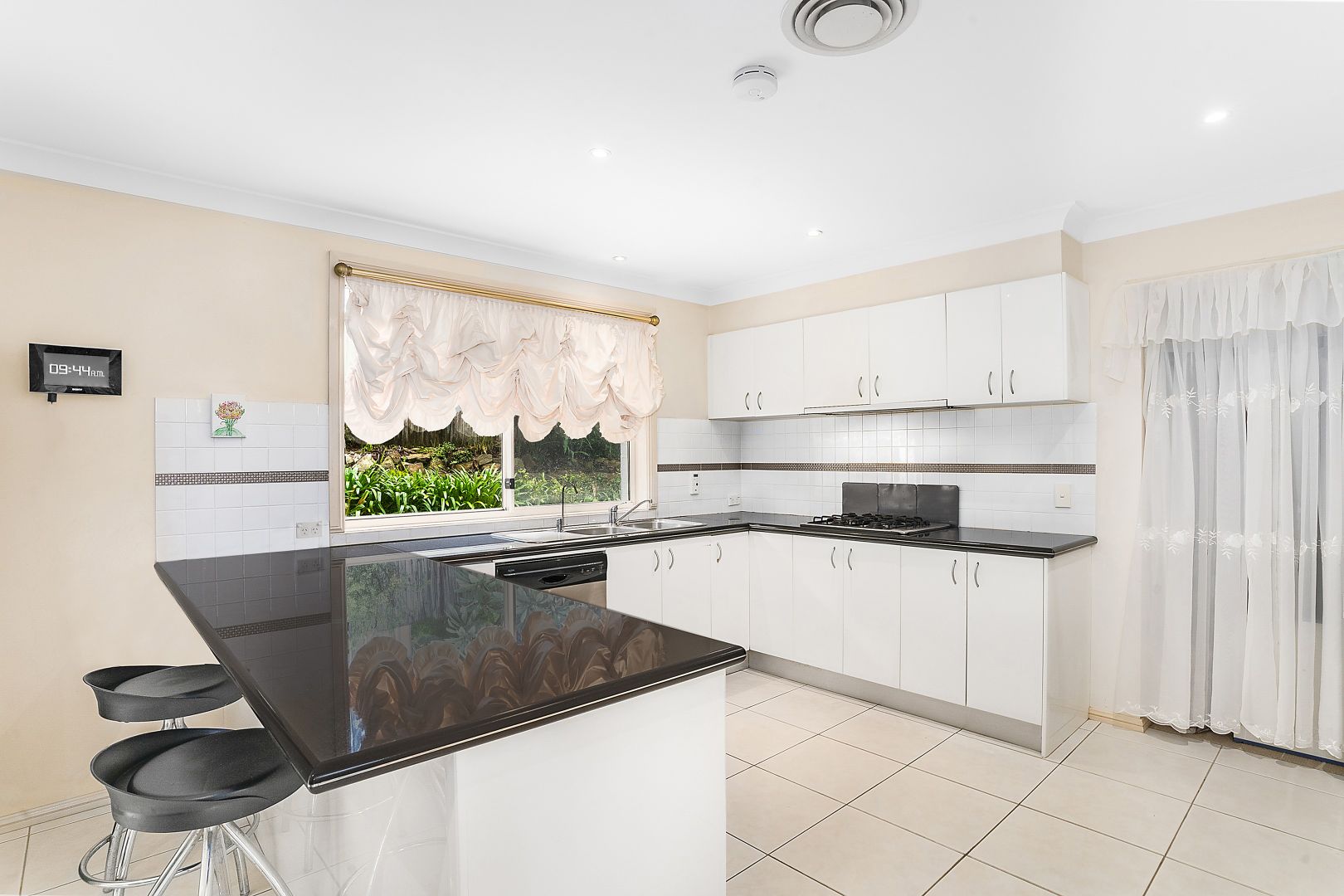 9 Ganora Street, Gladesville NSW 2111, Image 2