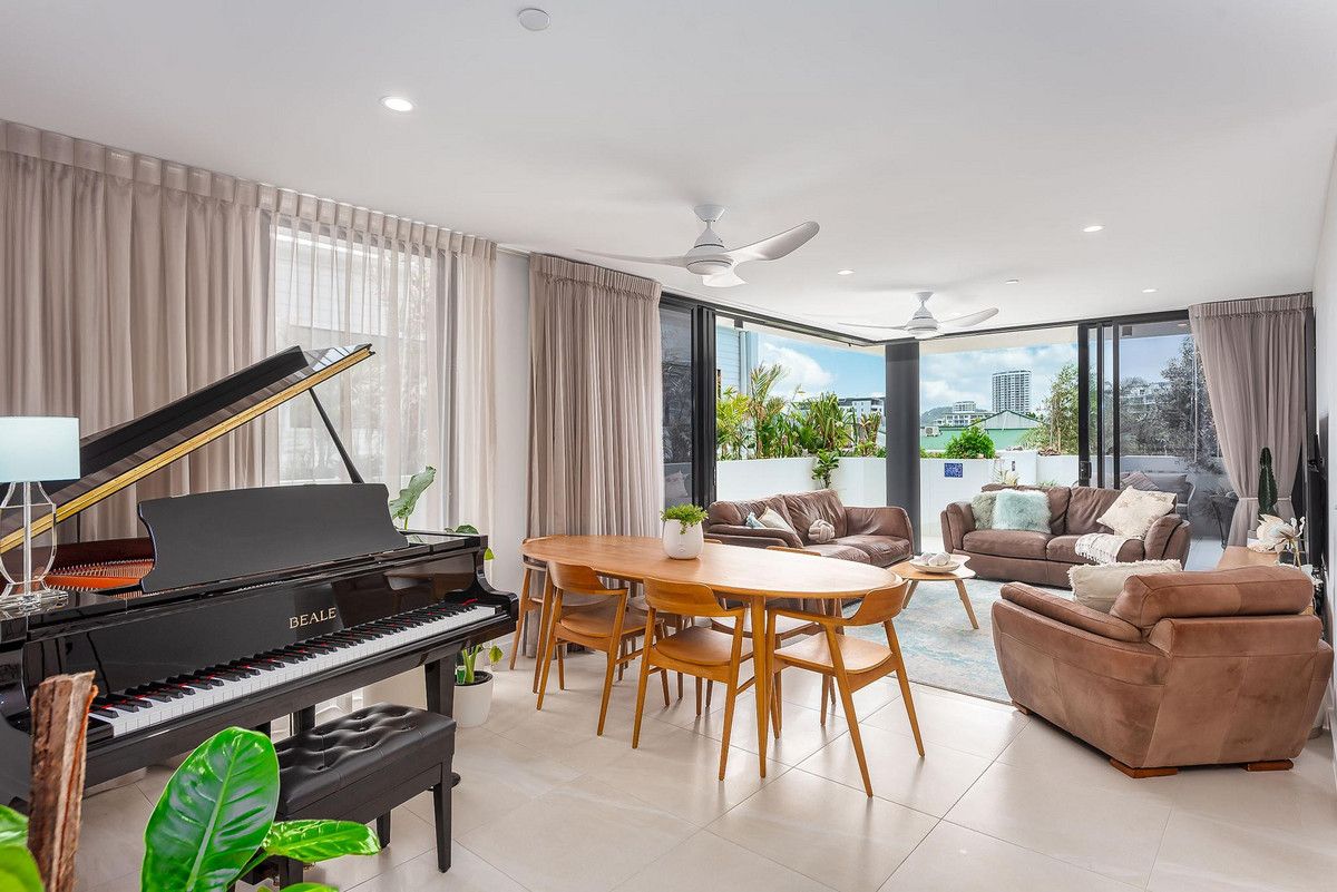 3 bedrooms Apartment / Unit / Flat in 204/16-18 Seventh Avenue PALM BEACH QLD, 4221
