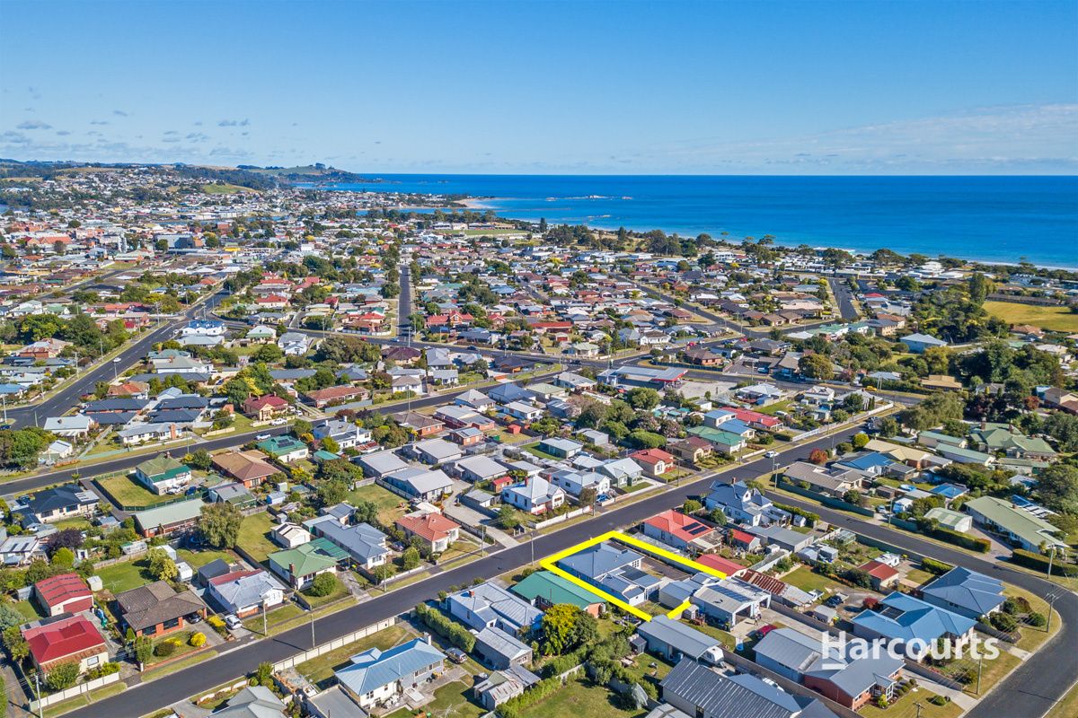 15 Lloyd Street, Ulverstone TAS 7315, Image 2