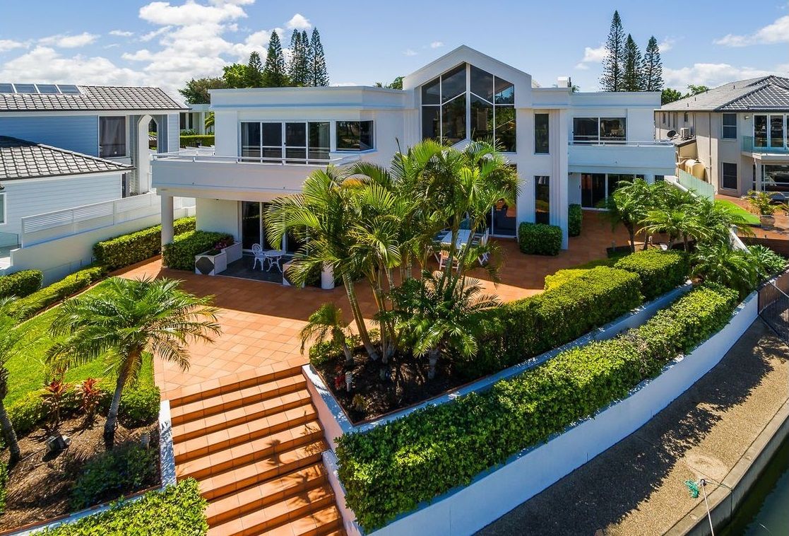 11 Brittanic Crescent, Paradise Point QLD 4216 House For Rent