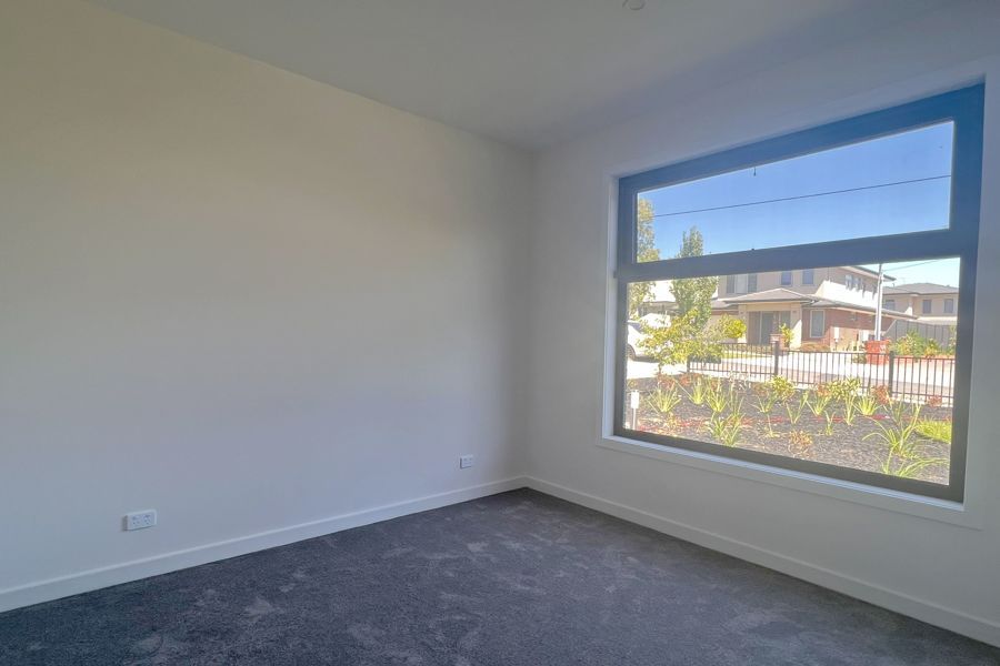 Box Hill South VIC 3128 4 beds townhouse for Sale, 1,520,000 to