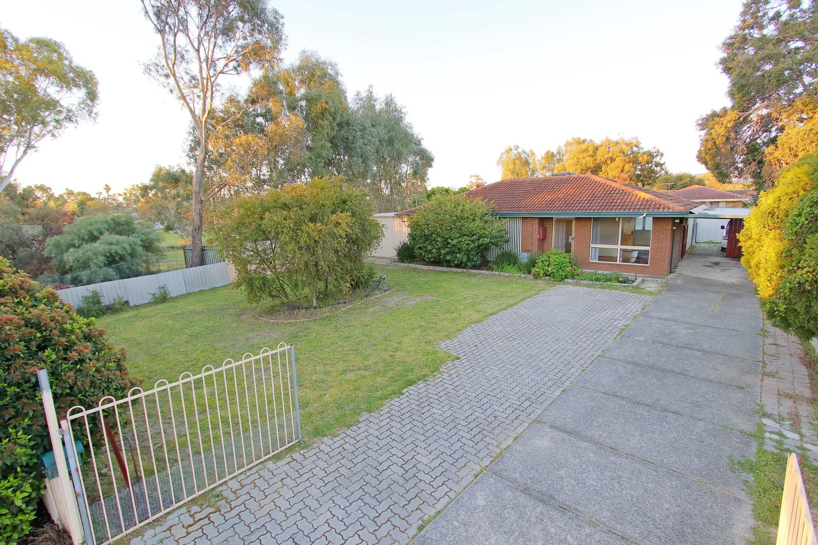2 Longfield Road, Maddingto Property History & Address Research Domain