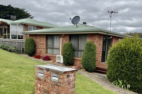 2 bedrooms Apartment / Unit / Flat in 1/37 Mills Road PARK GROVE TAS, 7320