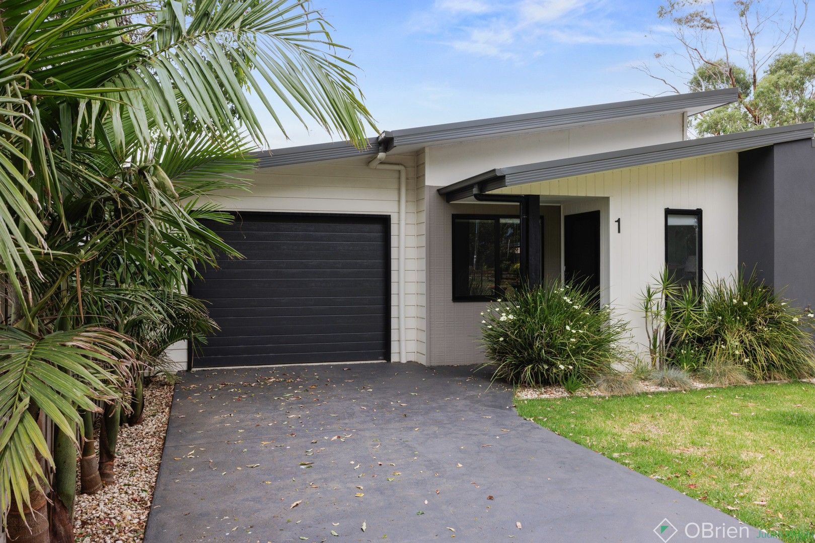 1/7 Grandview Grove, Cowes VIC 3922, Image 0