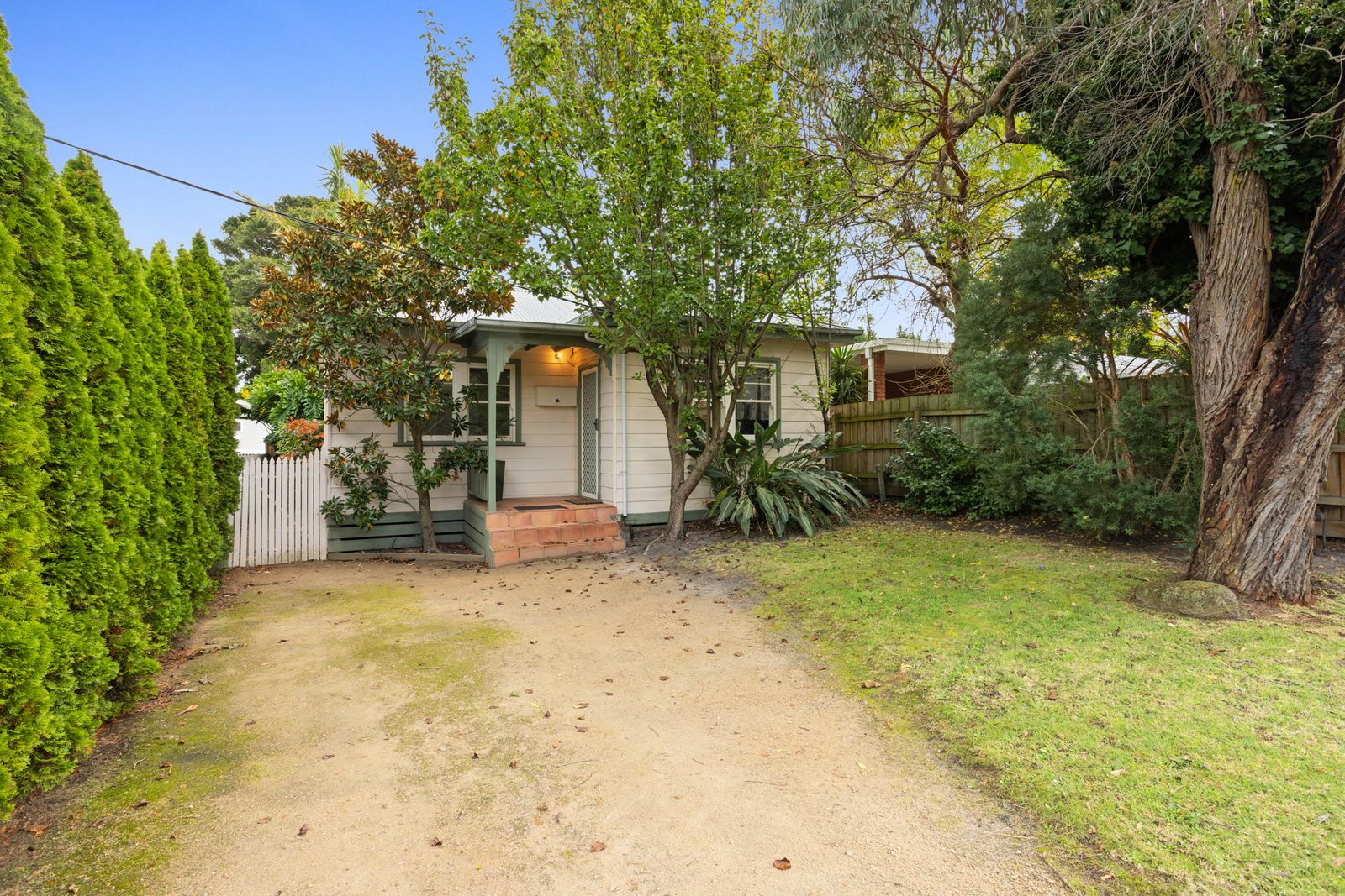 3 bedrooms House in 32 Seventh Ave ROSEBUD VIC, 3939