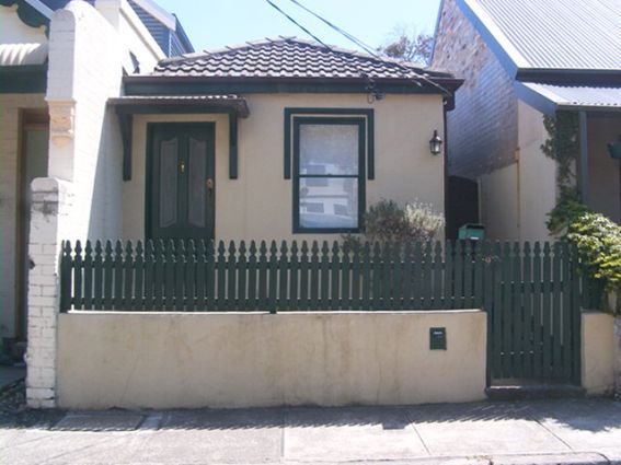 9 Gladstone Street, Enmore NSW 2042