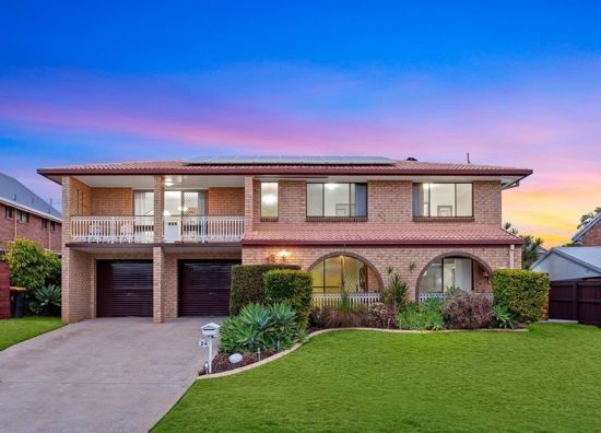 4 bedrooms House in 24 Orpheus Street ROBERTSON QLD, 4109