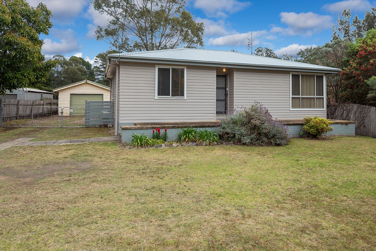 4 Country Club Drive, Catalina NSW 2536, Image 0