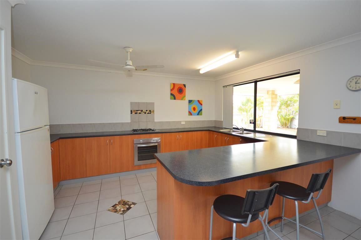 34B Crocos Circuit, Kalbarri WA 6536, Image 2