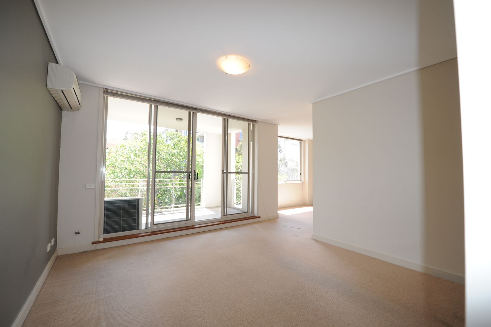 215/2 The Piazza, Wentworth Point NSW 2127, Image 1